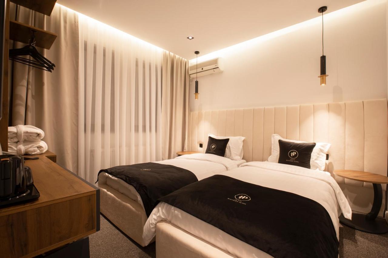 Plaza Boutique Hotel 프리슈티나 외부 사진