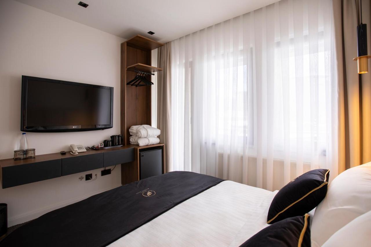 Plaza Boutique Hotel 프리슈티나 외부 사진